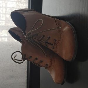 Kimchi Blue Tan Leather 3in Heels Size 9